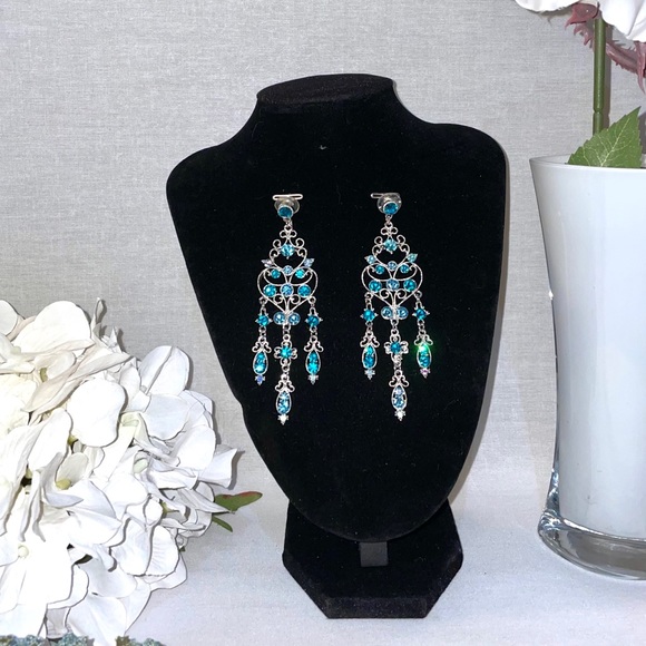 Jewelry - Sapphire blue and turquoise crystal earrings